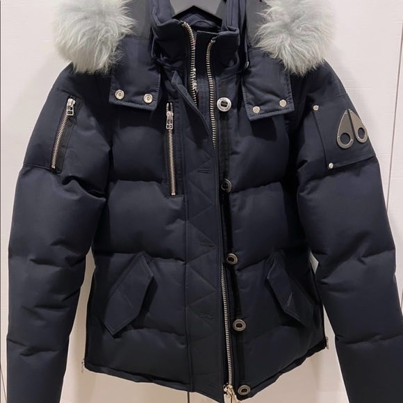 Size xs navy blue with gray fur moose knuckle brand new Authentic with tags. - Picture 2 of 2